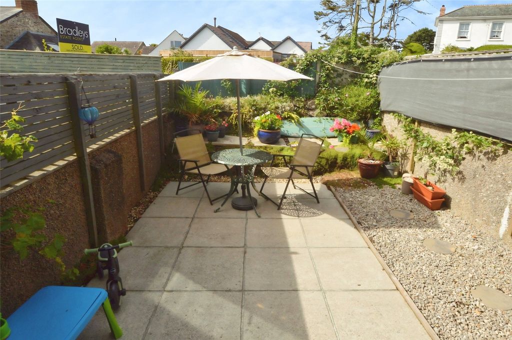 Property photo 2 of 10 Picture No. 05