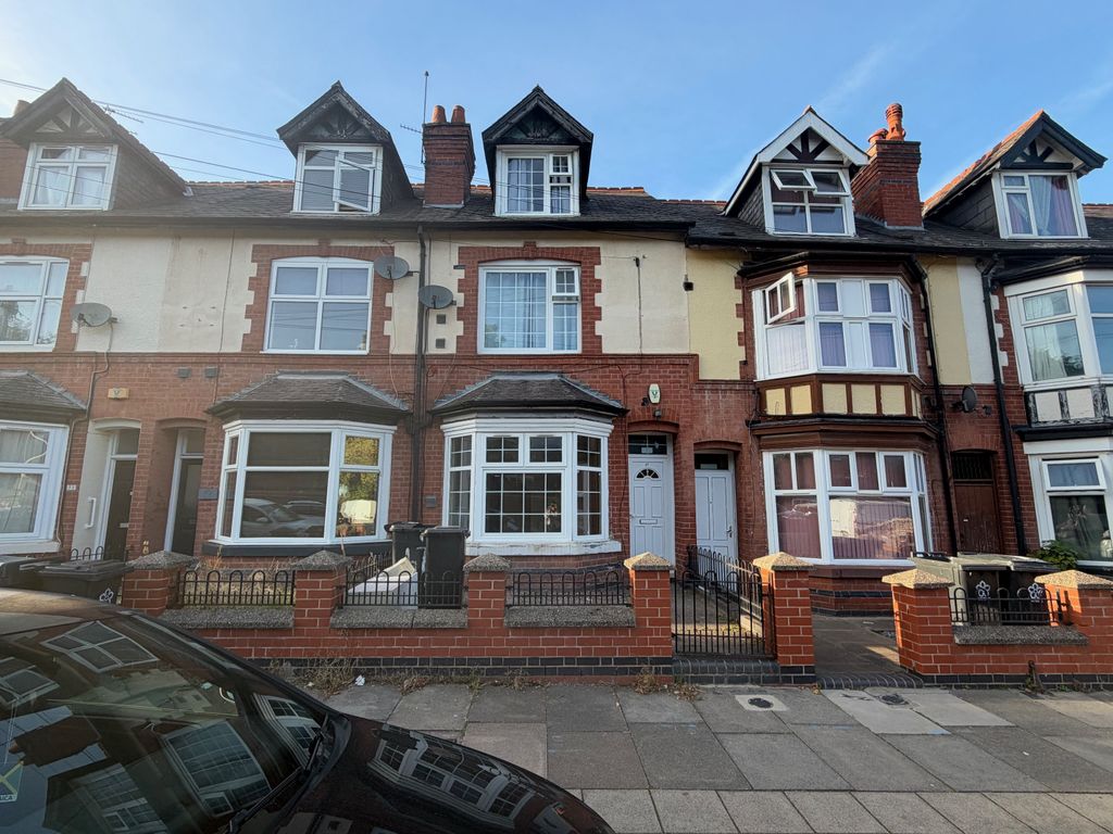 Property photo 1 of 7