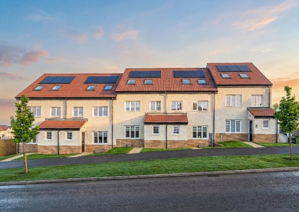 Property photo 1 of 33