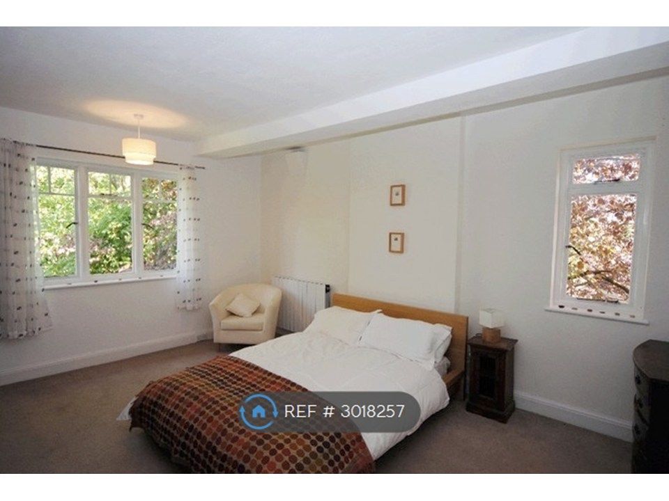 Property photo 3 of 4