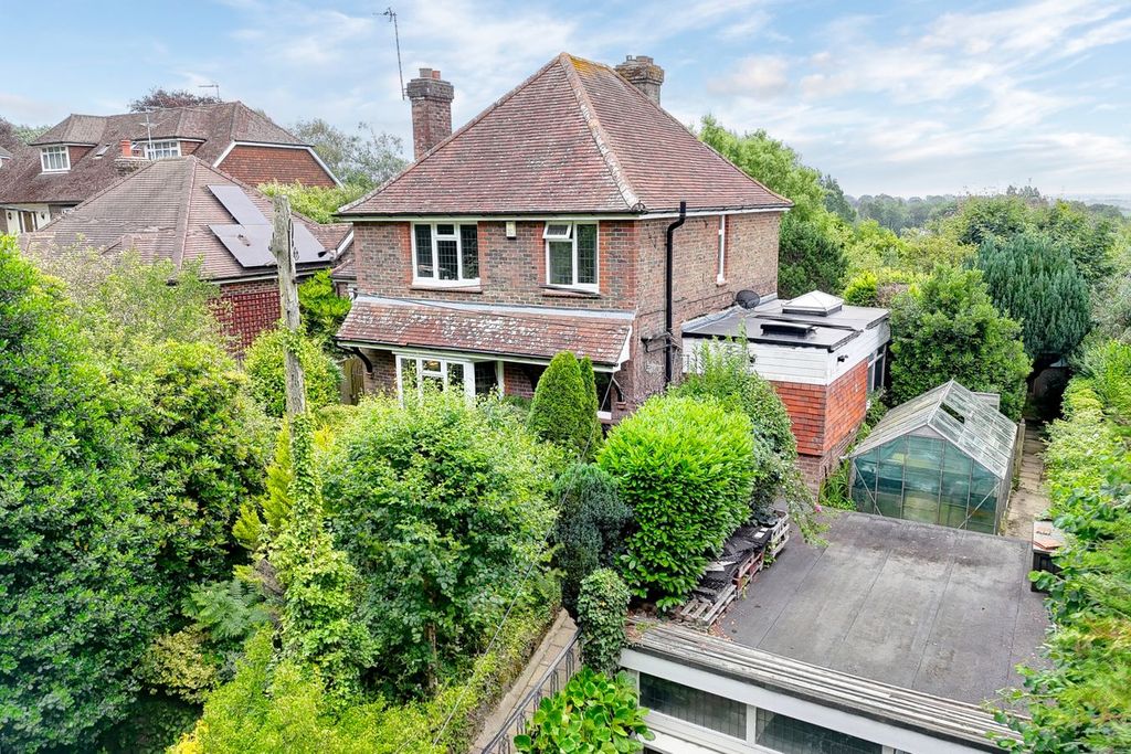 Property photo 1 of 43
