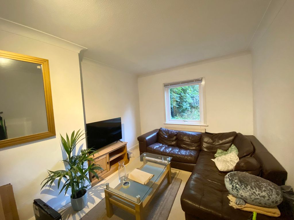 Property photo 2 of 10 Image