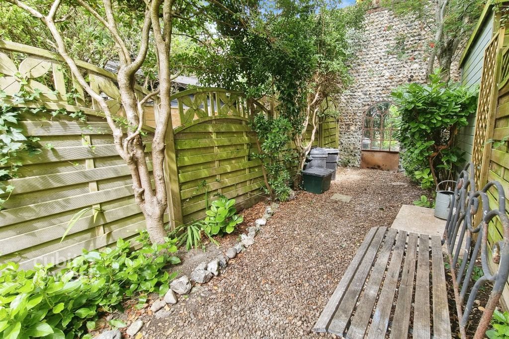 Property photo 2 of 17 c3B688B1-20250807...