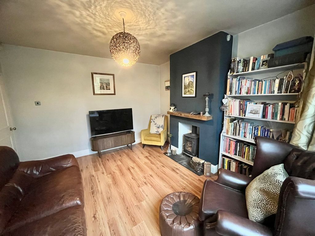 Property photo 2 of 18
