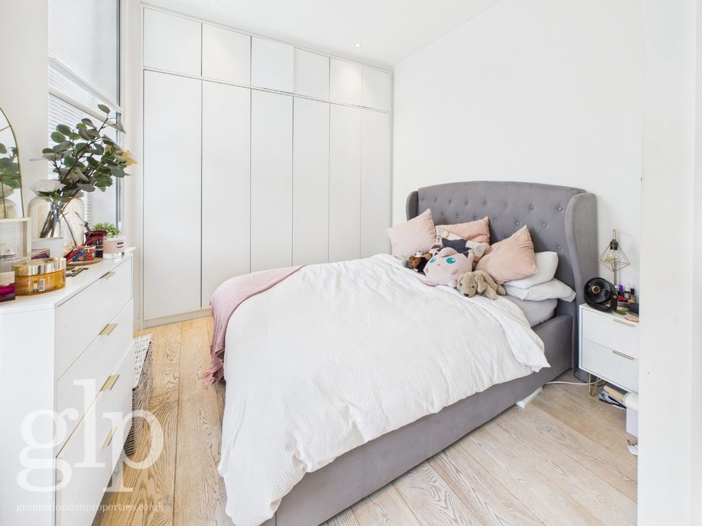 Property photo 3 of 27 970724