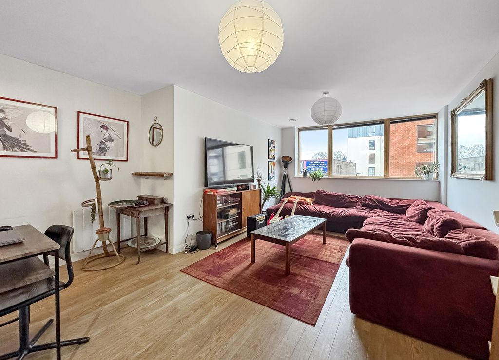 Property photo 3 of 8