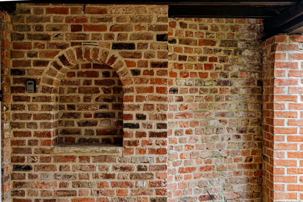 Property photo 3 of 27 Entrance (2)