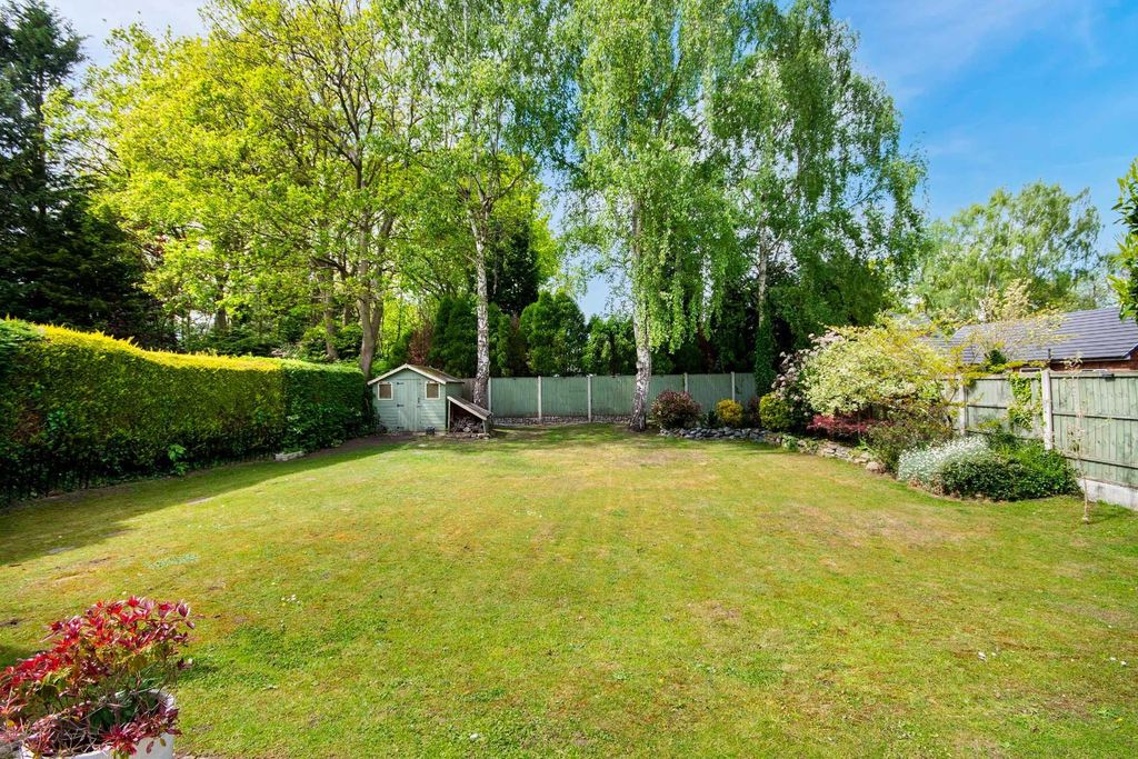 Additional image 28 of 5 bed detached house for salePlantation Avenue, Bessacarr, Doncaster DN4