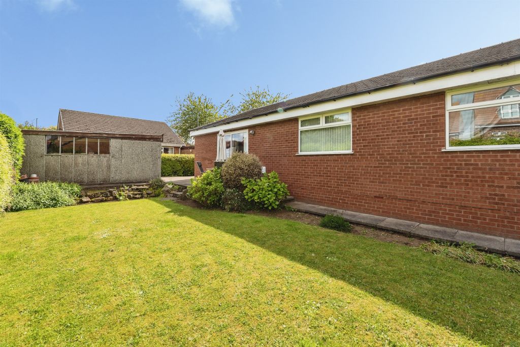 Property photo 2 of 17