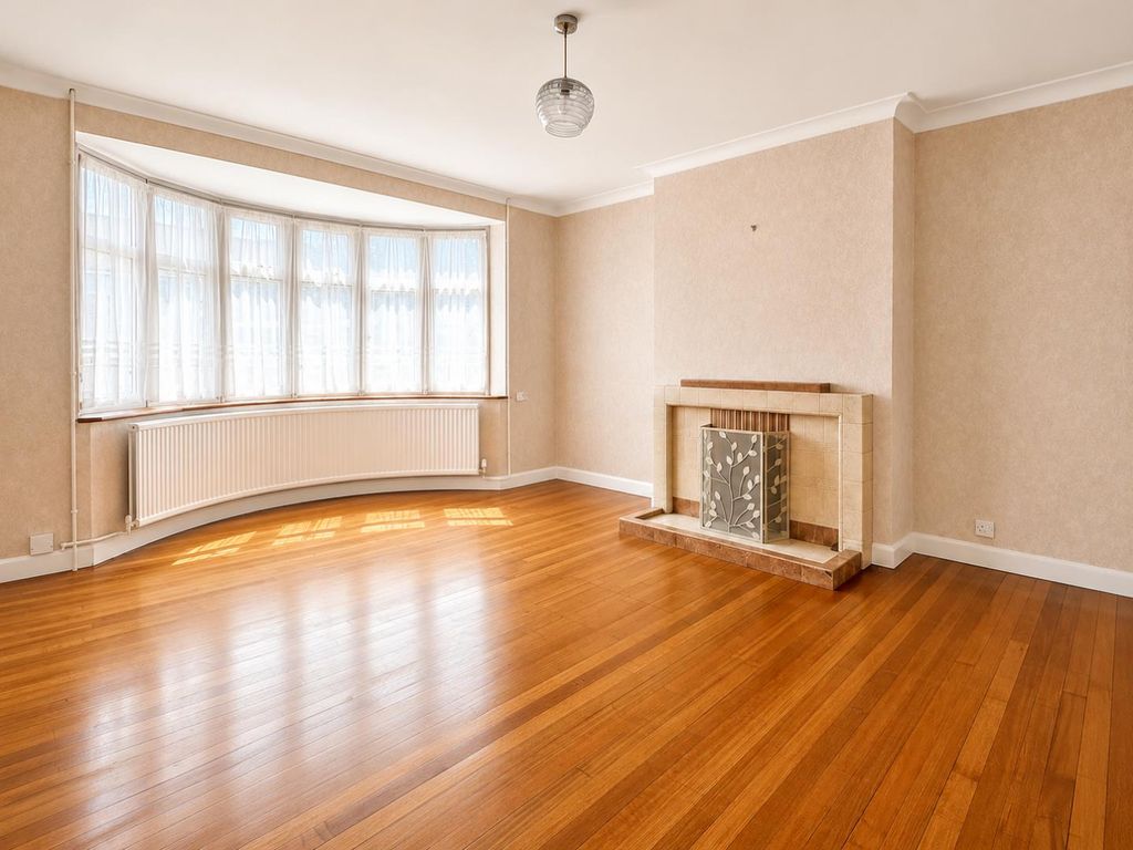 Property photo 2 of 17 Living Room