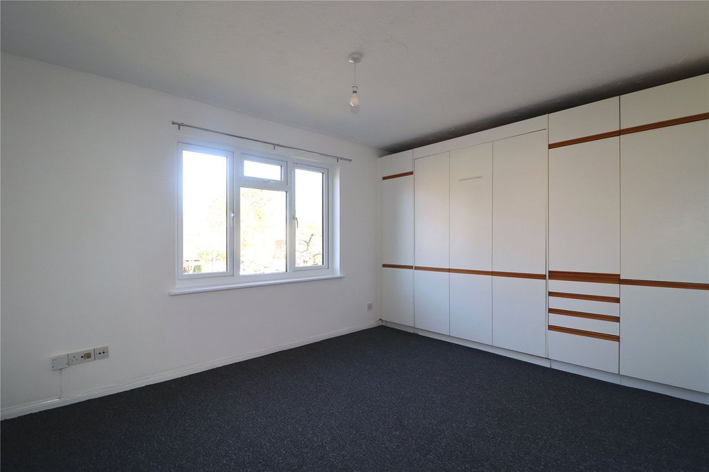 Property photo 2 of 6 Picture No. 19