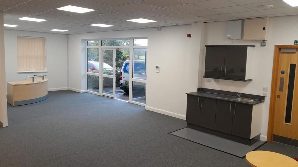 Property photo 3 of 9 Photo 3