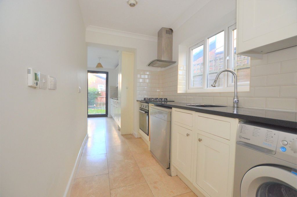 Property photo 2 of 20 Kitchen