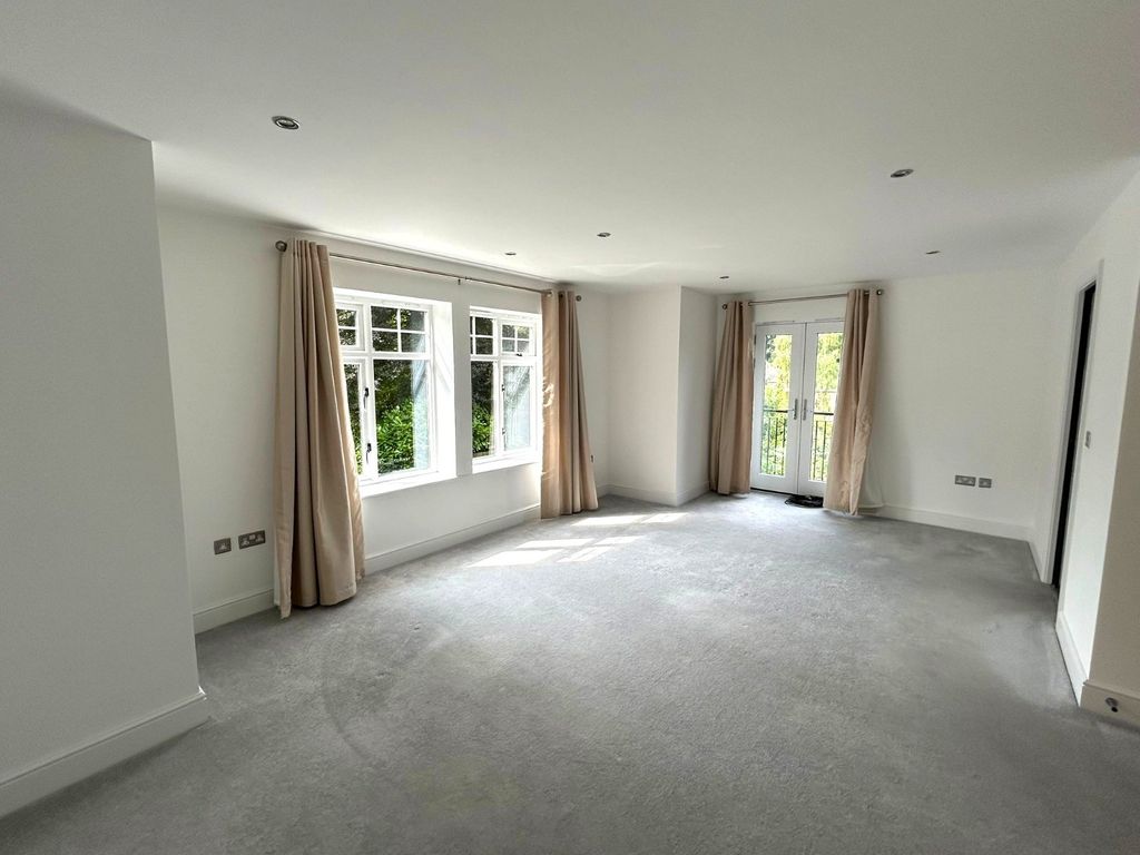 Property photo 3 of 15 Picture No. 45