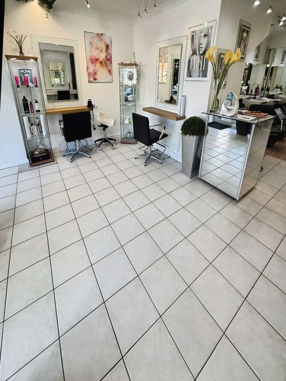 Property photo 2 of 42