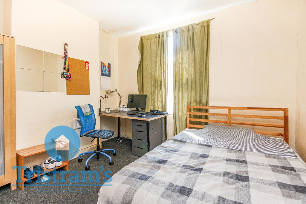 Property photo 2 of 11 Img_1006