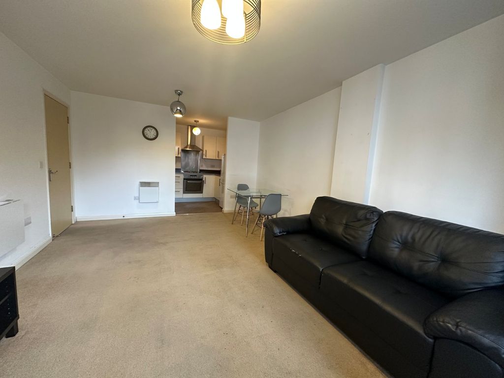 Property photo 2 of 8 Picture No. 07