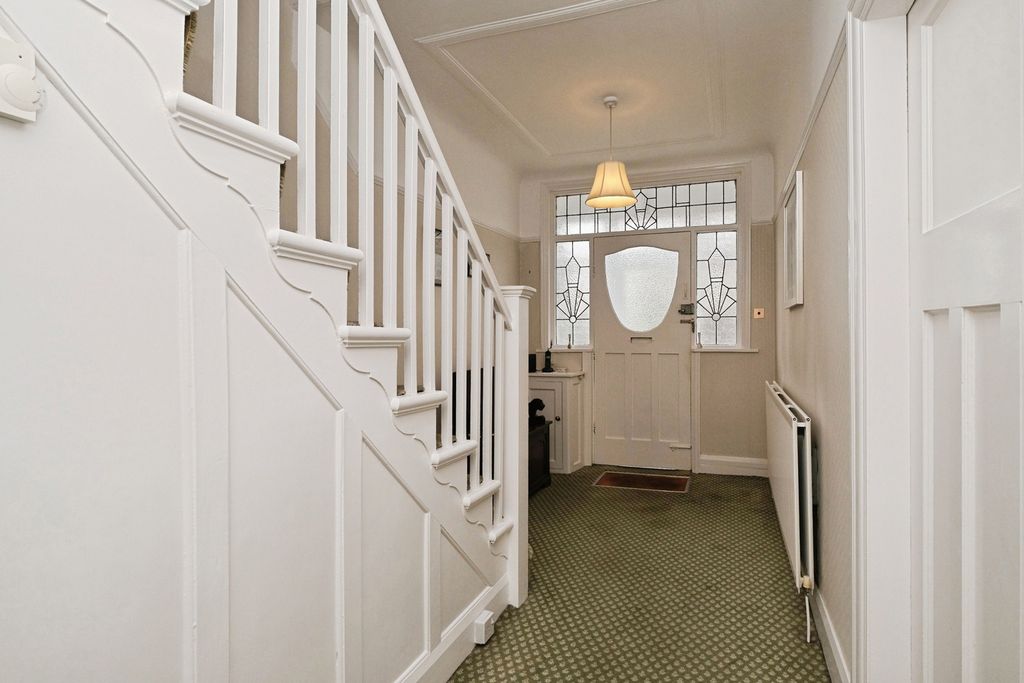 Property photo 2 of 21 Pbox-Img.Jpg