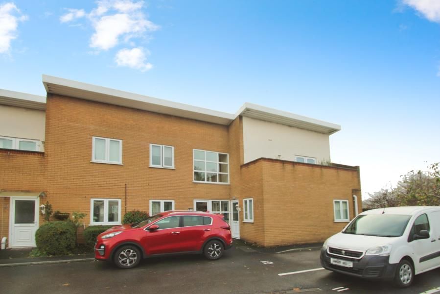 Property photo 1 of 18