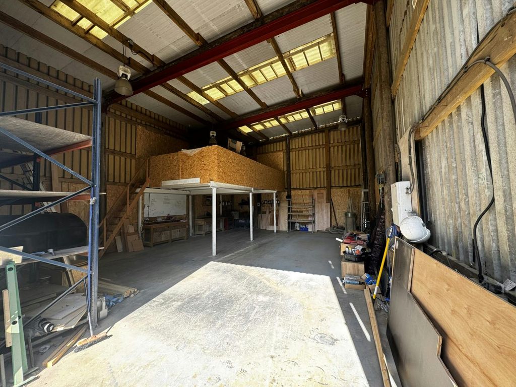 Property photo 2 of 8 21d075F35Eb6438Cb54Edc924E5c8Bc0.Jpg