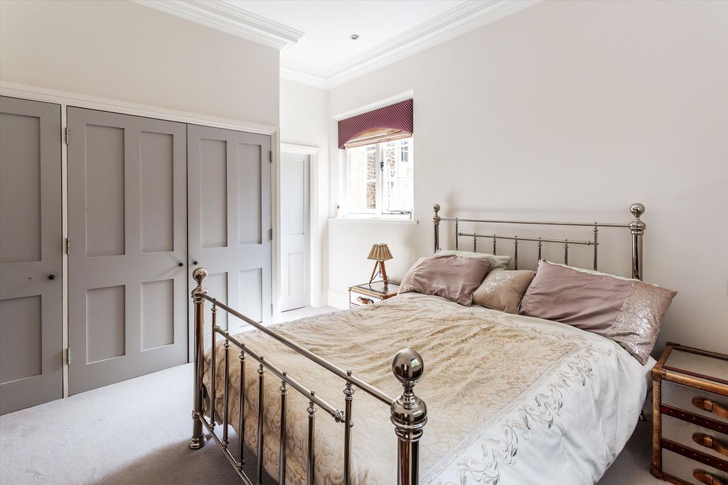 Property photo 2 of 13 Image