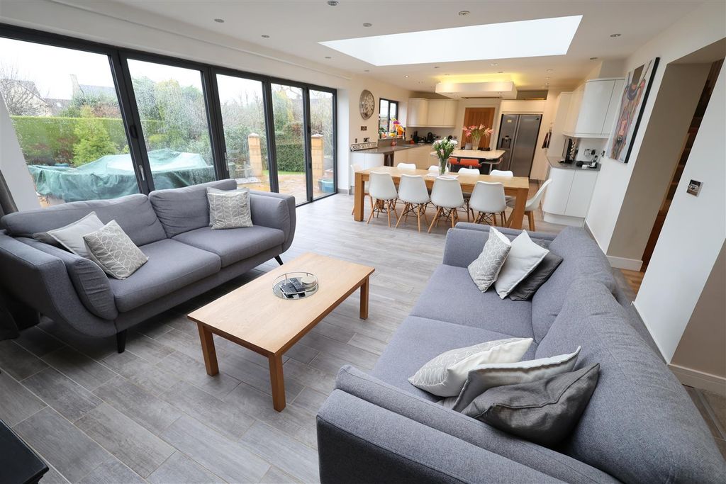 Property photo 2 of 36 Pc Living Area.Jpg