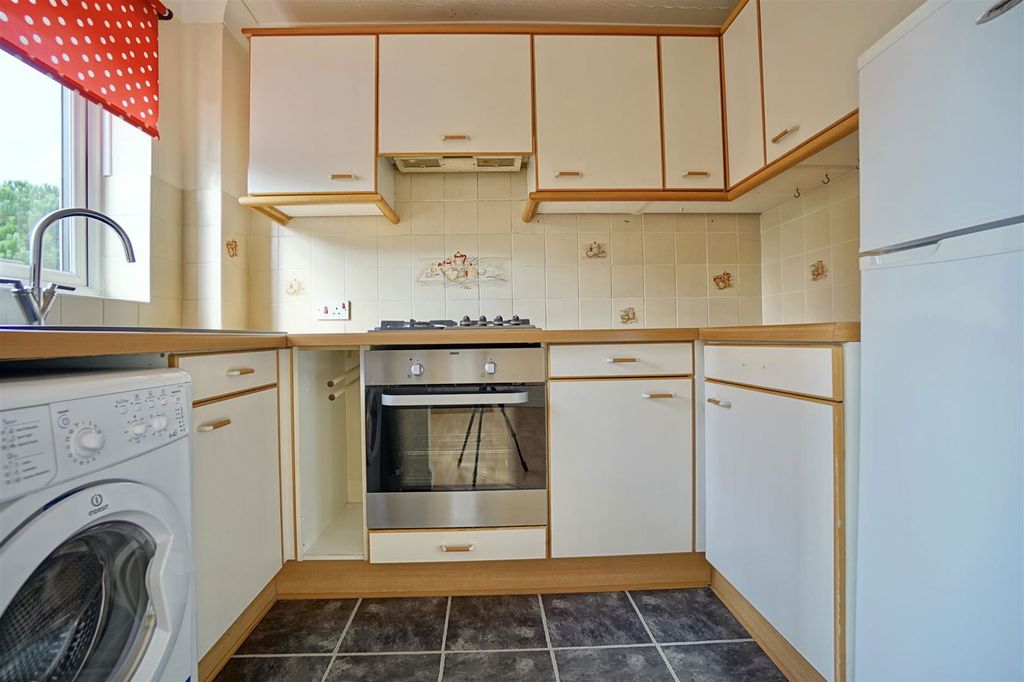 Property photo 3 of 8