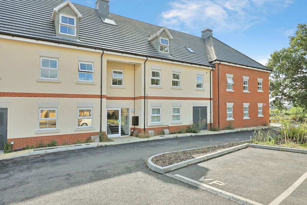 Property photo 1 of 15 Pbox-Img.Jpg
