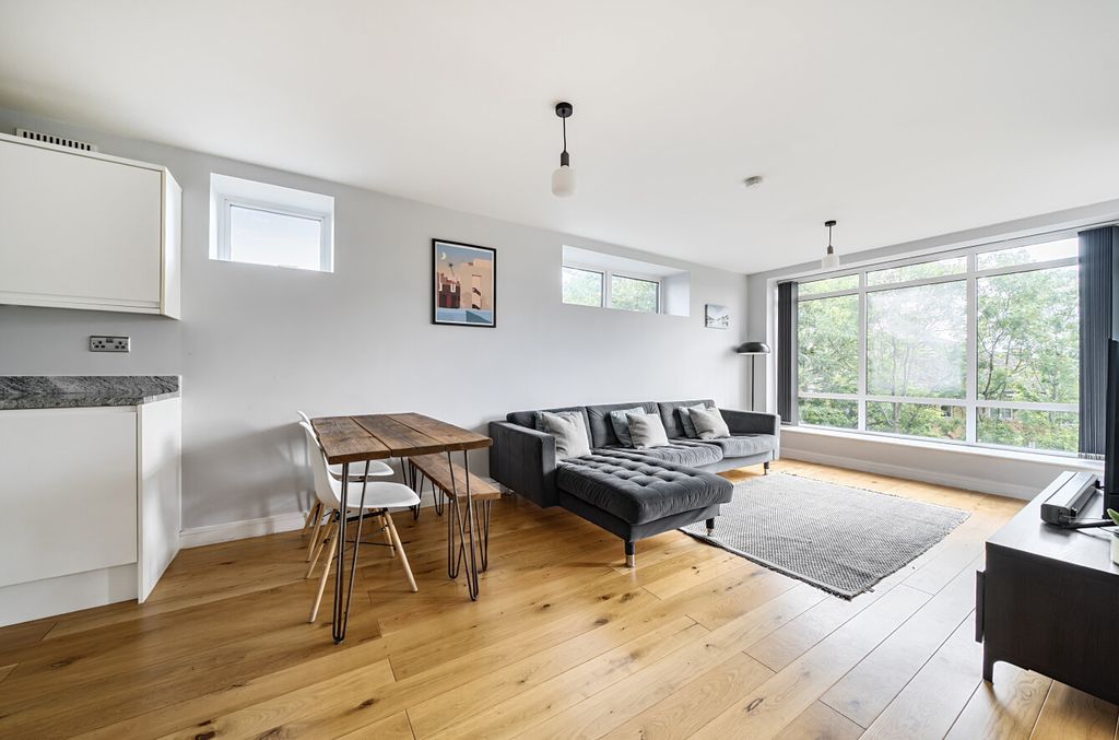 Property photo 2 of 18 1344315-3-68B1B01...