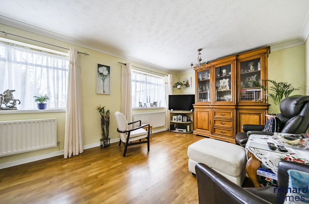 Property photo 3 of 13 F5B1c3Ffa6F44Ef89E68F368c17Bc2Df