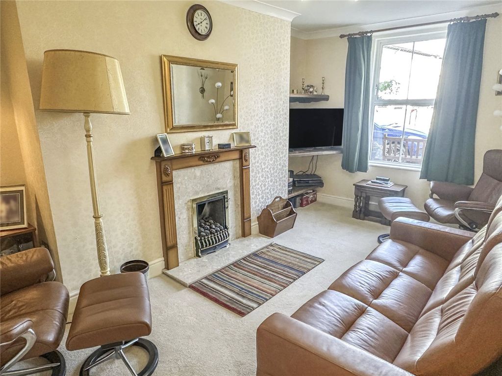 Property photo 3 of 14 Picture No. 50