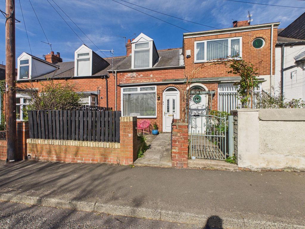 Property photo 1 of 11 External