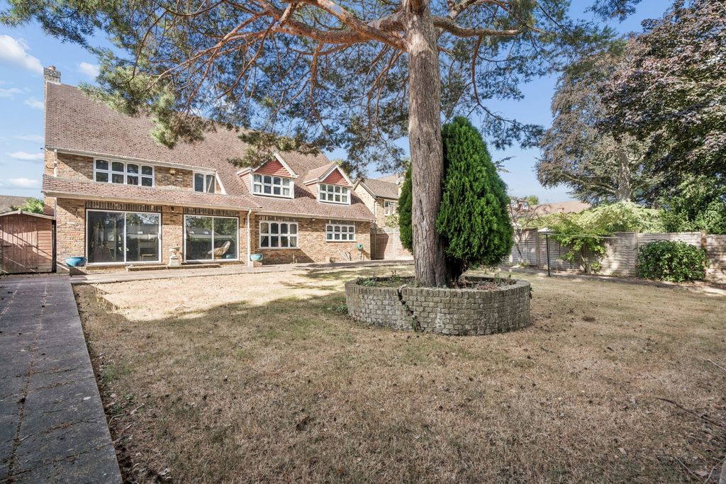 Property photo 3 of 20