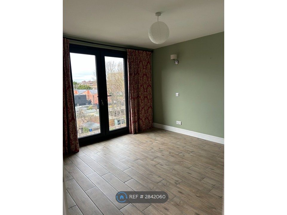 Property photo 3 of 5