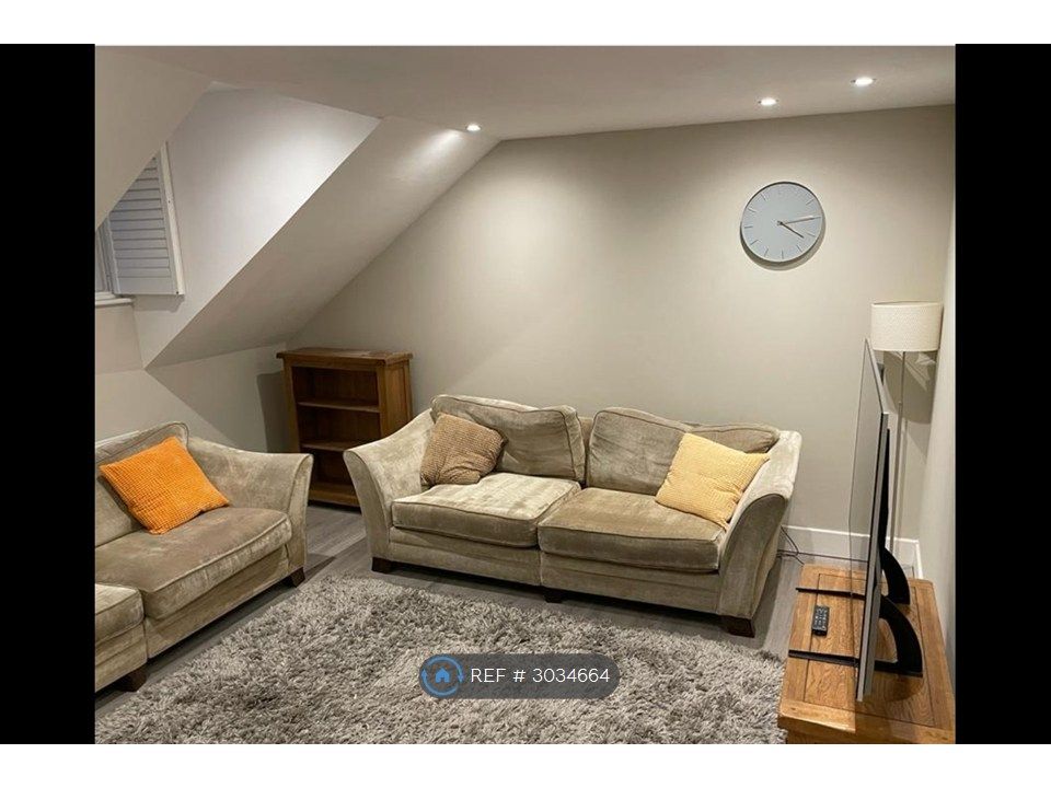 Property photo 1 of 17 Lounge Area