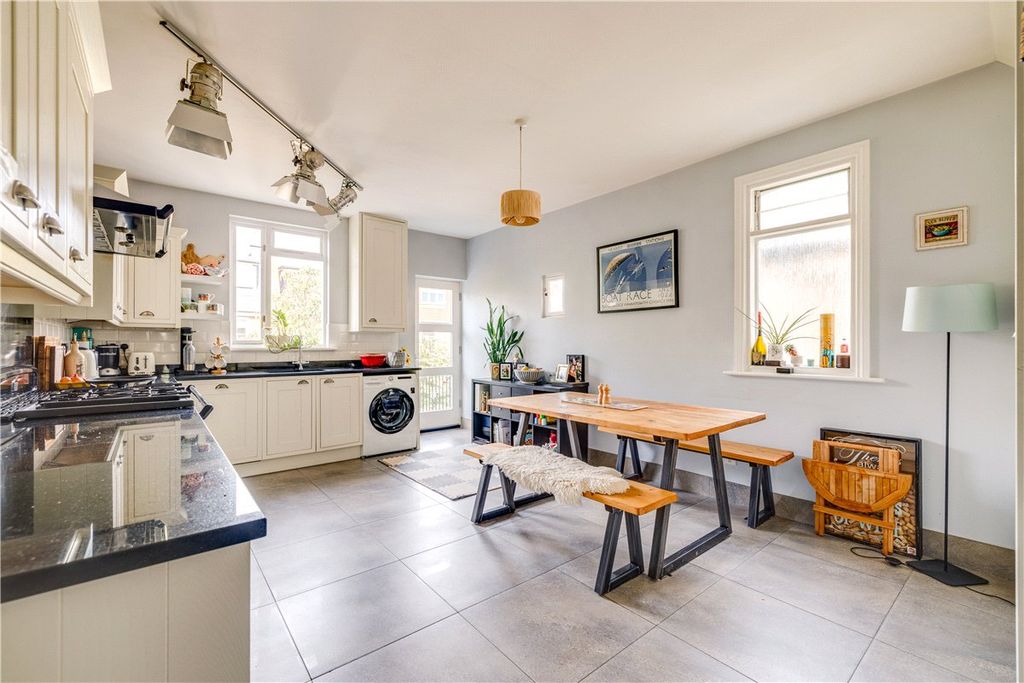 Property photo 1 of 14 Picture No. 09