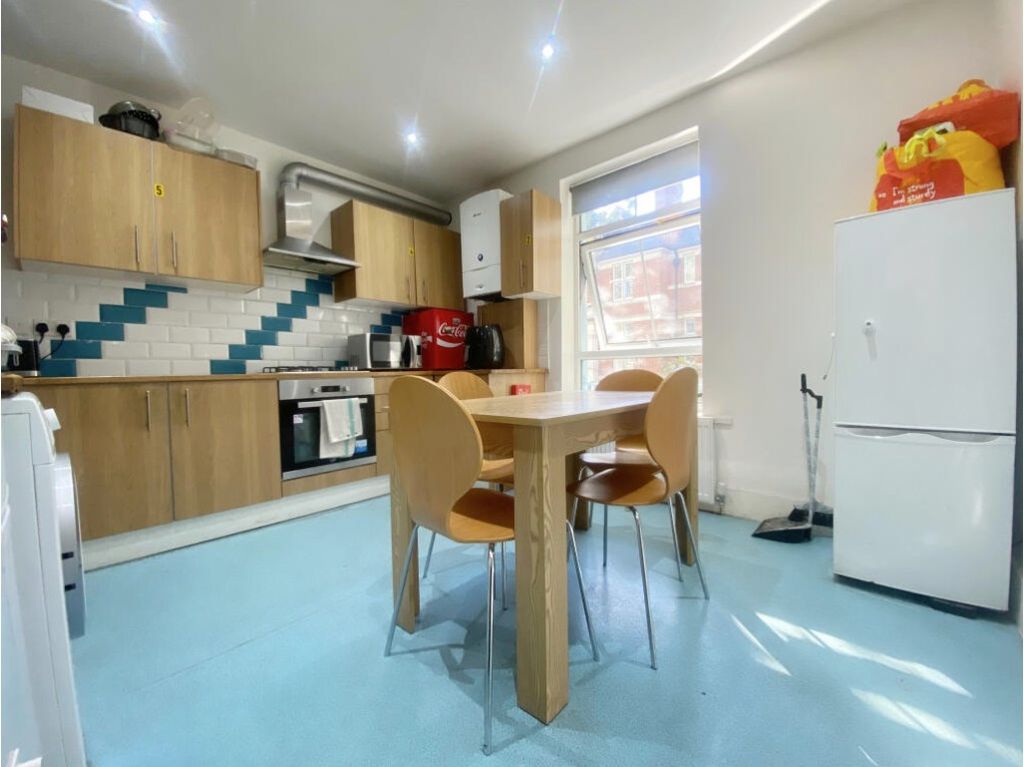 Property photo 2 of 3