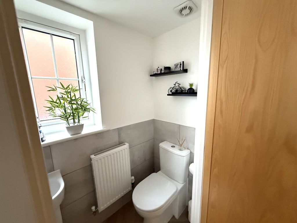 Property photo 3 of 13