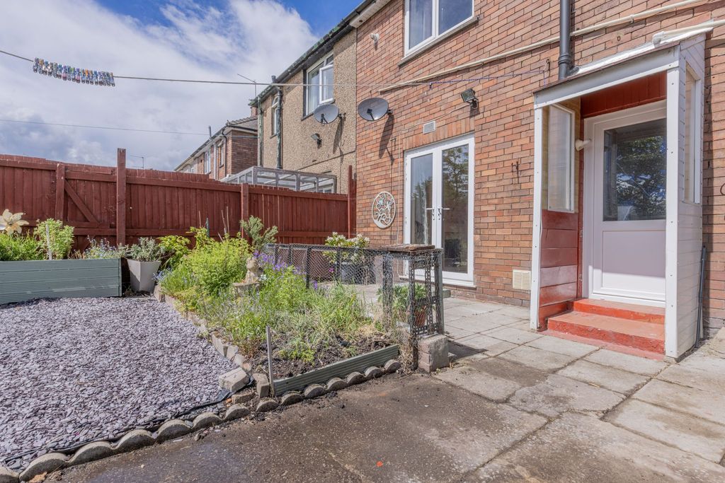 Property photo 1 of 23