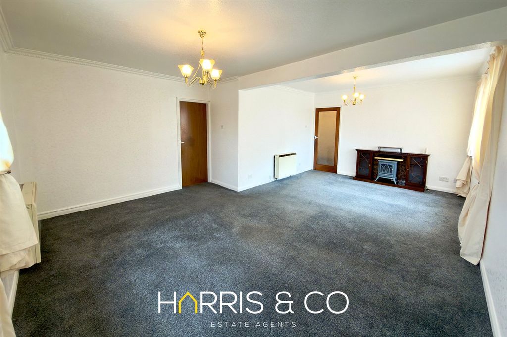 Property photo 2 of 12 Picture No. 07