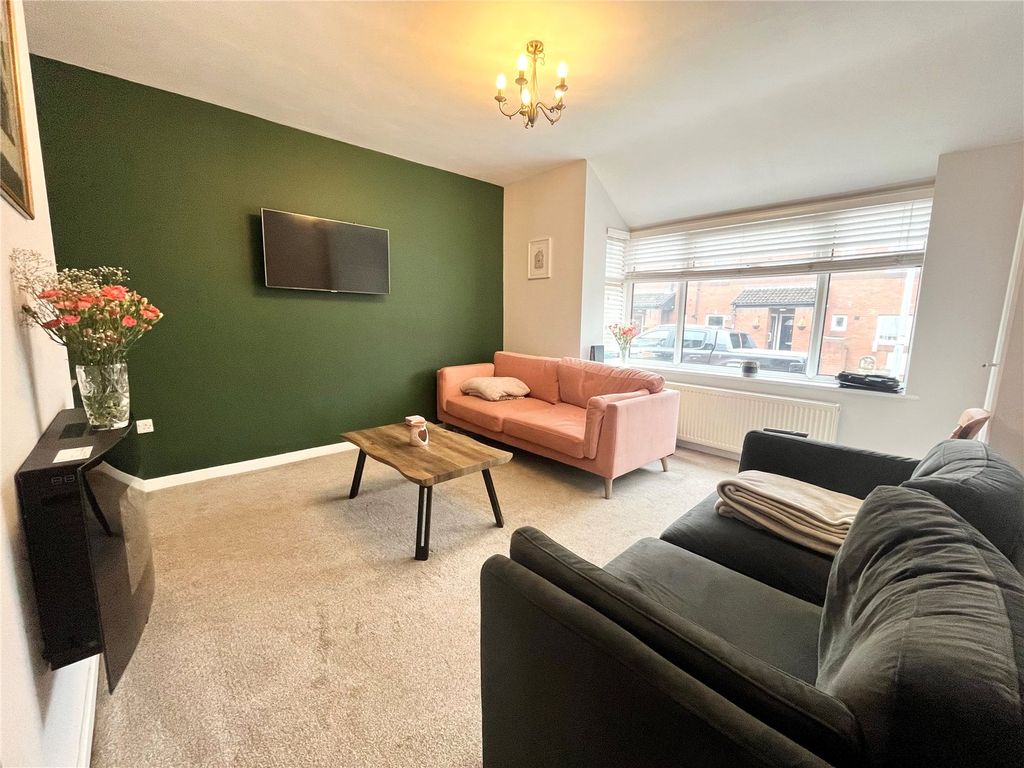 Property photo 2 of 11 Picture No. 10