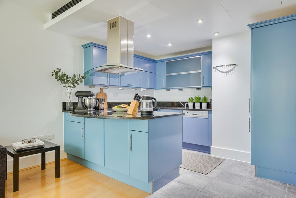 Property photo 3 of 10