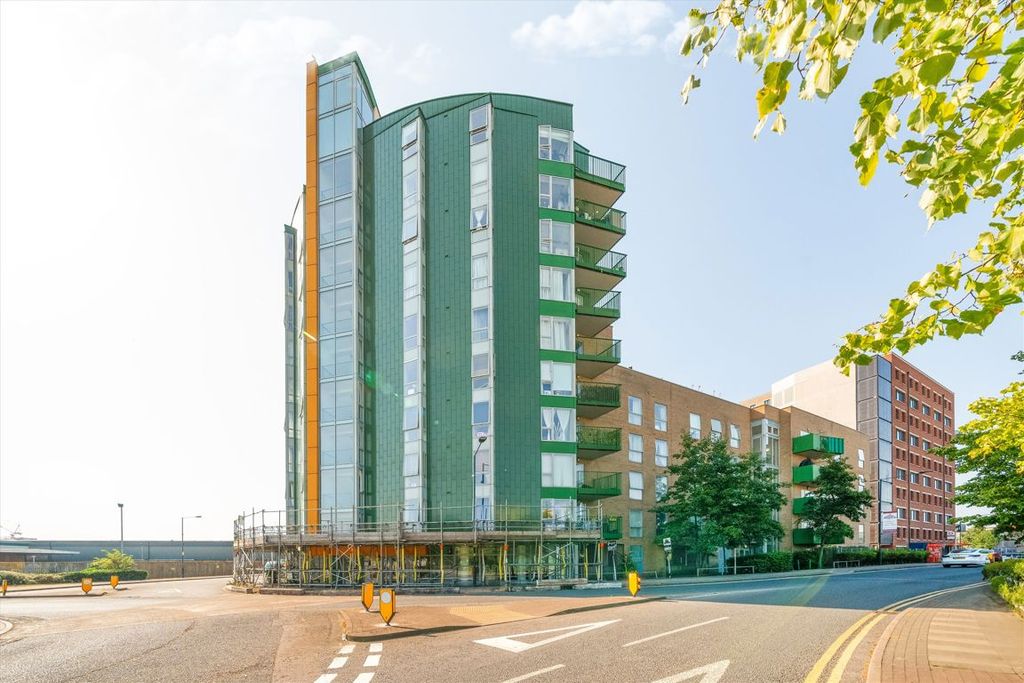 Property photo 1 of 6