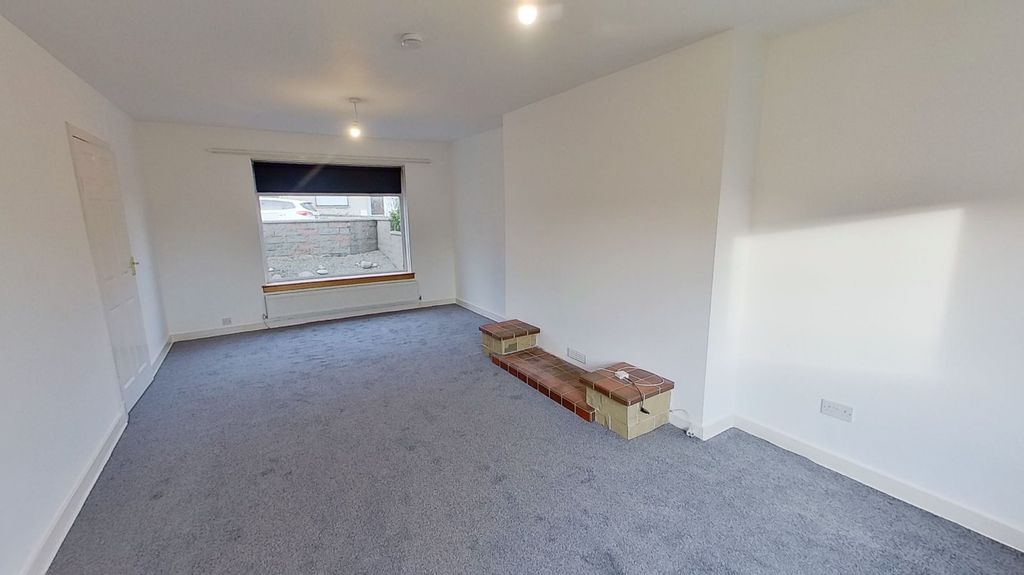 Property photo 2 of 9 Photo 2