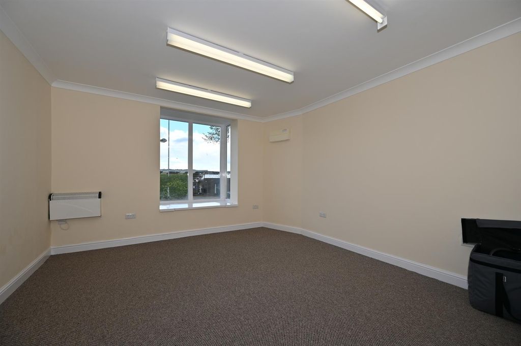 Property photo 2 of 5 Dsc_5568.Jpg