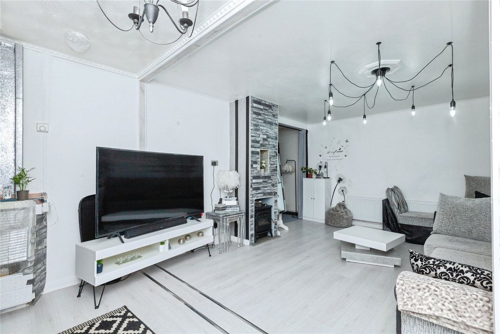 Property photo 2 of 17 Picture No. 08
