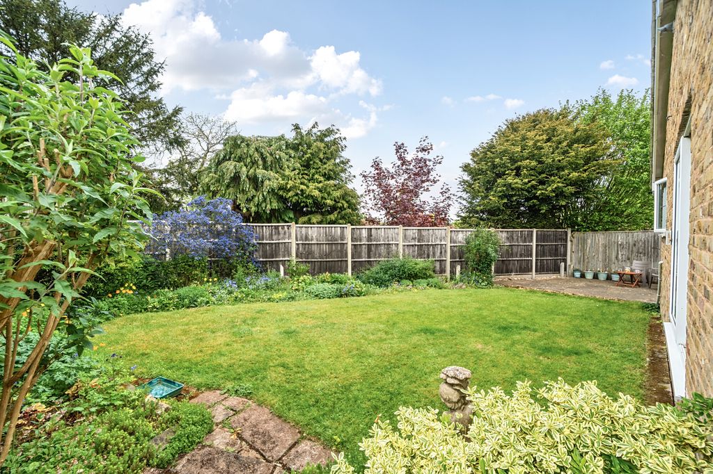 Property photo 2 of 16