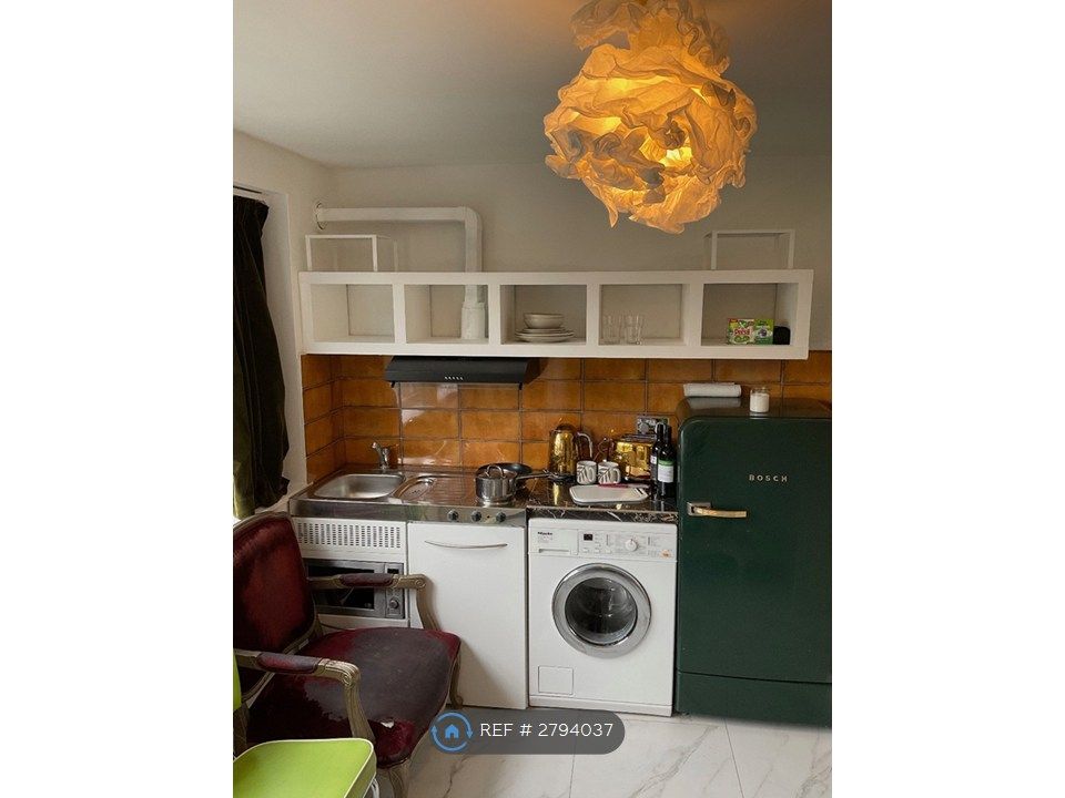 Property photo 2 of 30