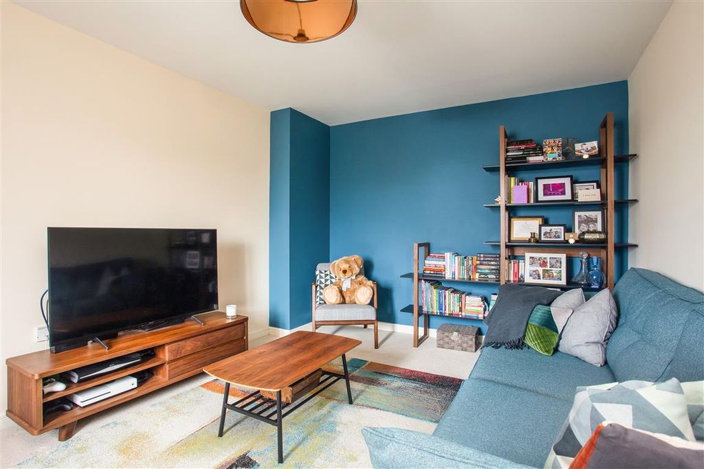 Property photo 3 of 15