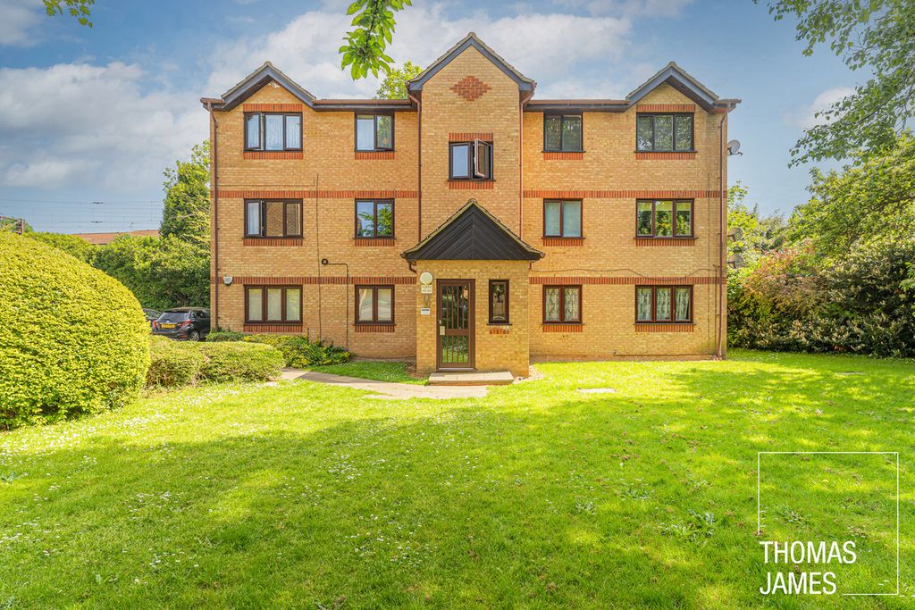 Property photo 1 of 11